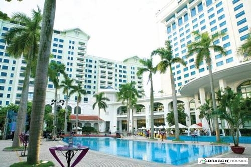 daewoo-hotel-in-hanoi-outside-swimming-pool