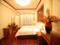 apartment-1-master-bedroom_r